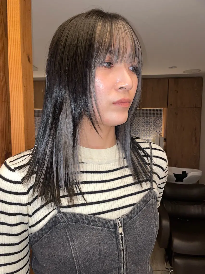 ミディアム パーマ ヘアカラー リカ/ハイトーン ・オリーブ🍀のヘアスタイル