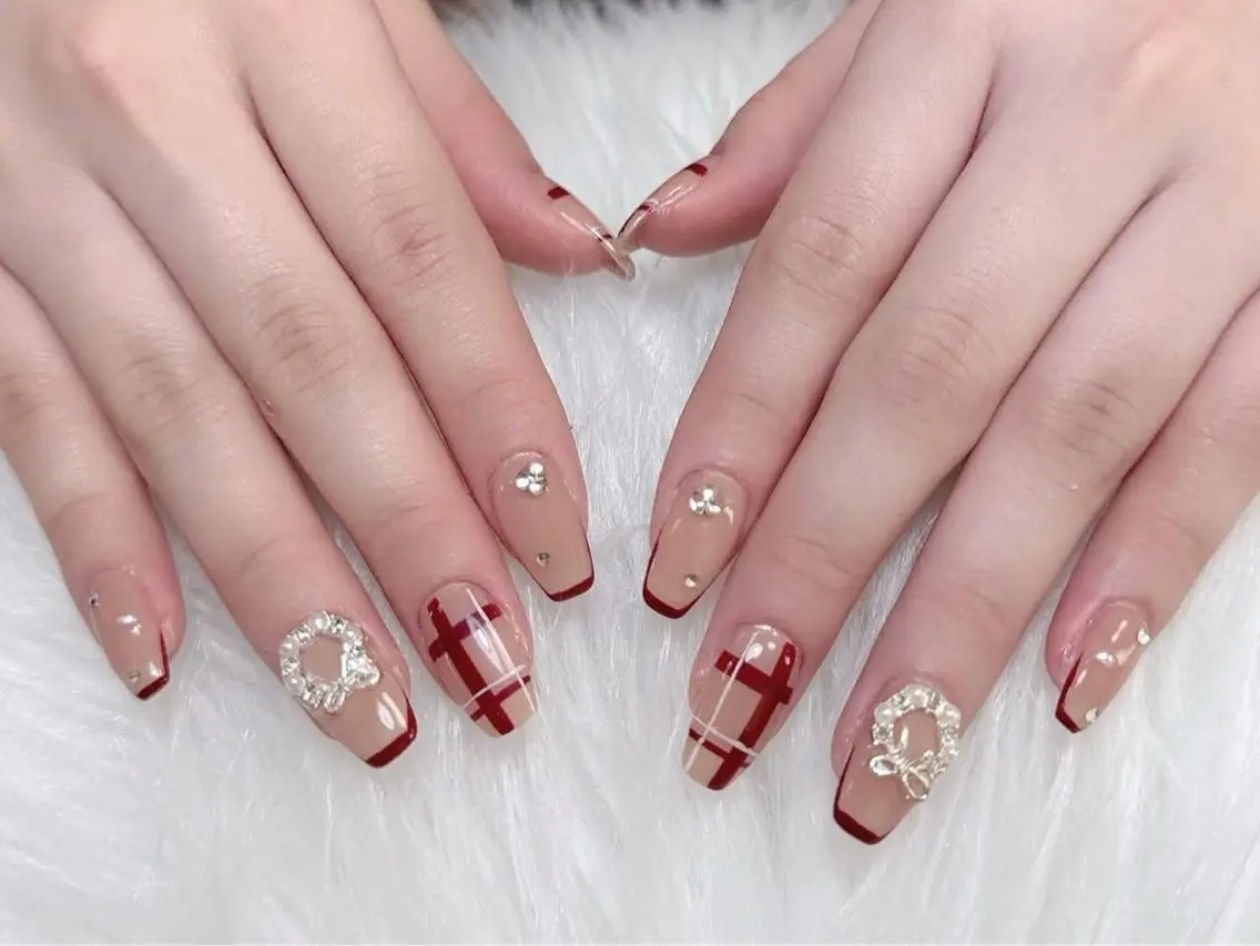 ネイル ハンドネイル T.Lee Nail Lilyのネイルデザイン