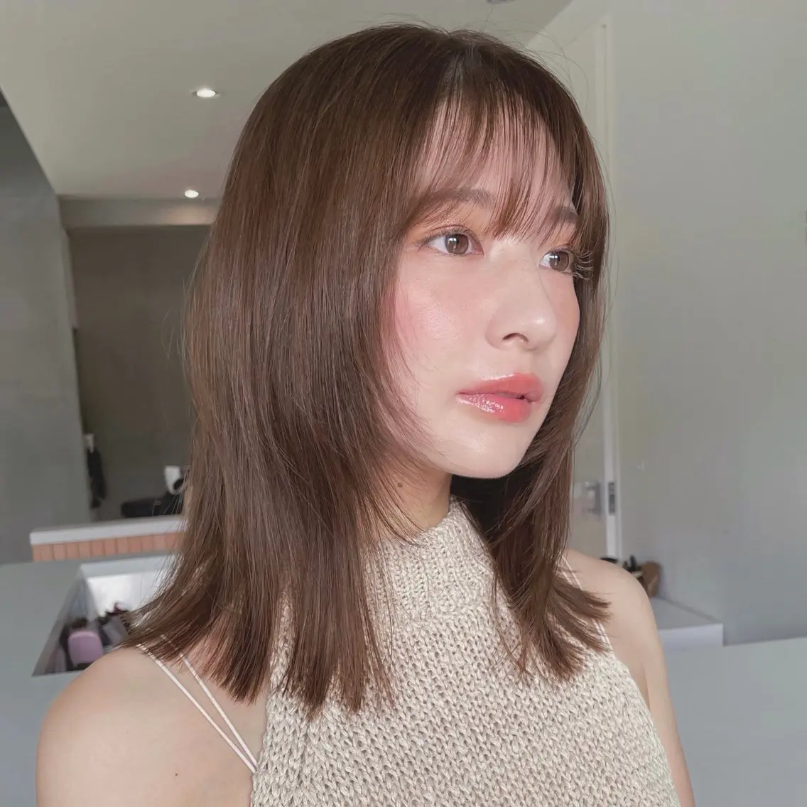 ミディアム カラー 似合わせカット× 顔周りカットるな🌛のヘアスタイル