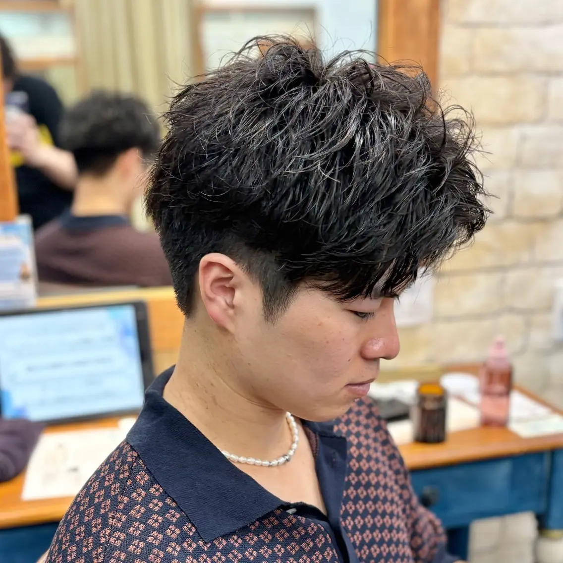 ショート パーマ メンズ メンズパーマ ショートヘア カット パーマ トリートメント 💈直毛×ツイスパの プロ🥷清水真之介のヘアスタイル