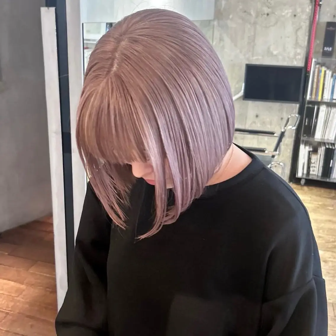 ミディアム カット ヘアカラー idea ルナのヘアスタイル