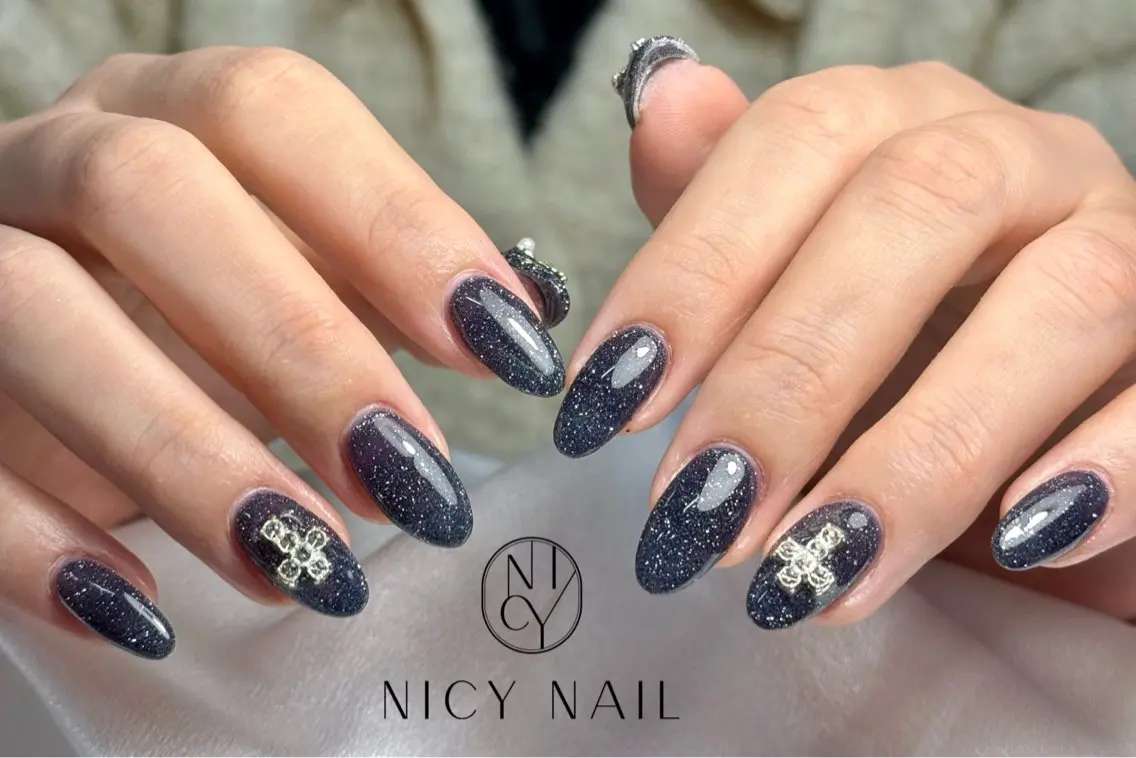 ネイル アートネイル オーロラネイル ブルー チークネイル フットネイル NICY NAIL 池袋のネイルデザイン