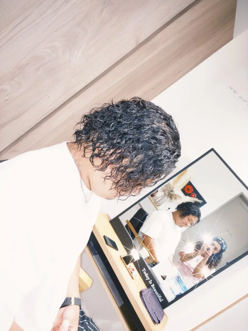 パーマ メンズ フェードカット スキンフェード カット FJ Kaminokeのヘアスタイル