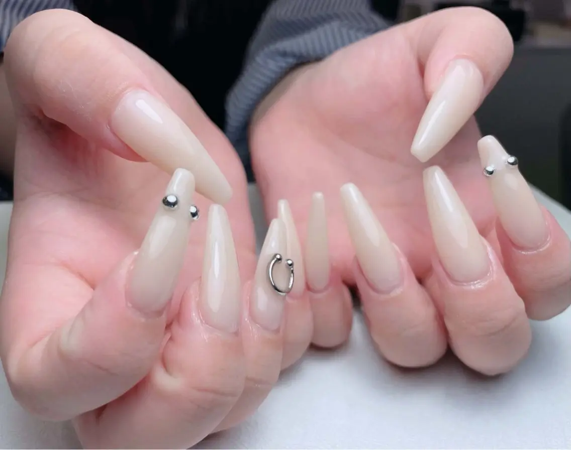 ネイル 長さ出し フットネイル フレンチネイル ジェルネイル ガラスフレンチ ハンドネイル 中野駅から2分 MEO NAILのネイルデザイン