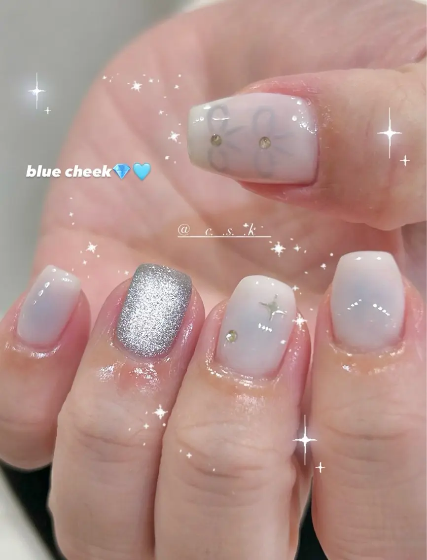 ネイル チークネイル フレンチネイル ジェルネイル マグネットネイル ニュアンスネイル ハンドネイル 🎀チーク/ちゅるん 🫧chisa🎀のネイルデザイン