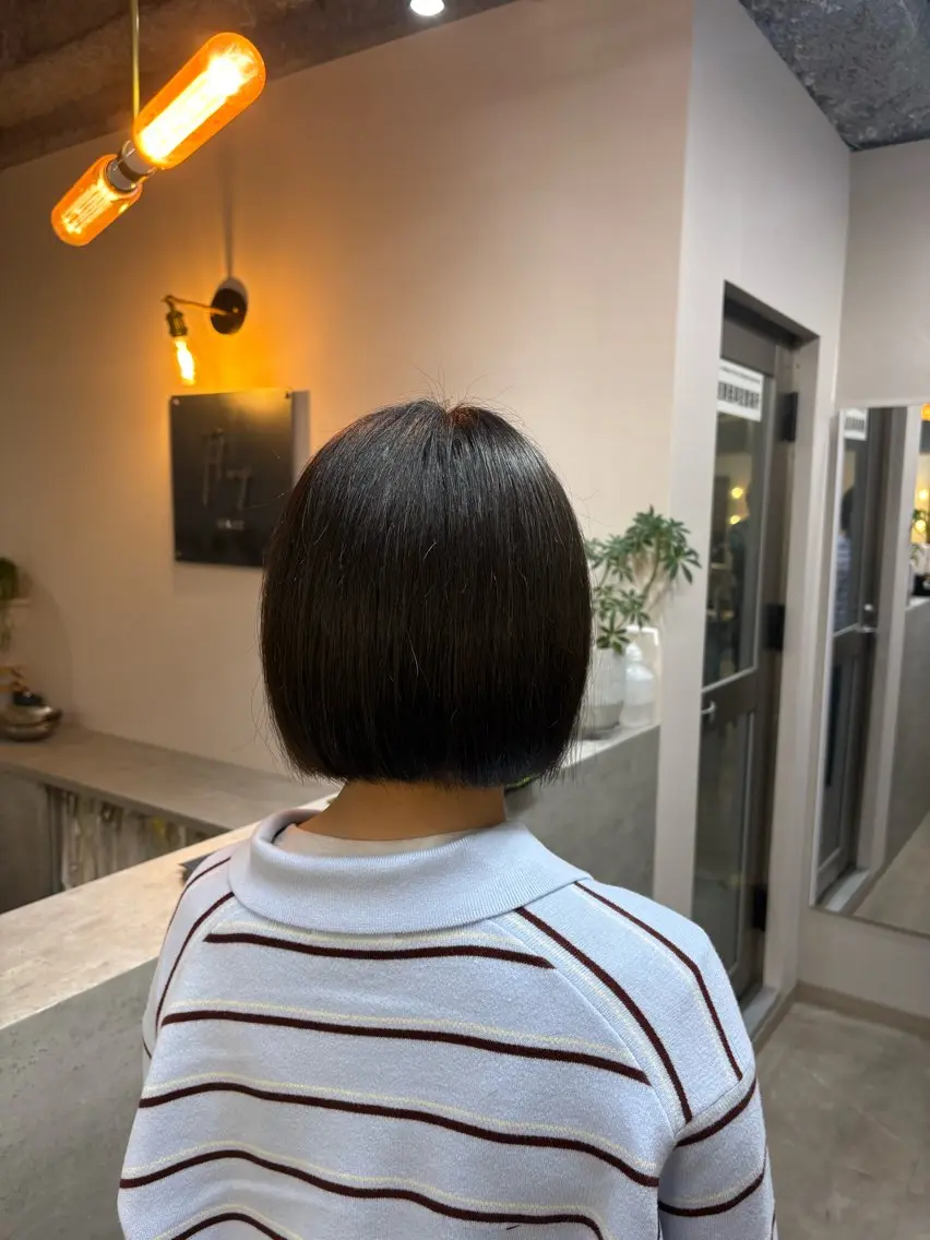 ショート カラー しゅり Flag hairのヘアスタイル