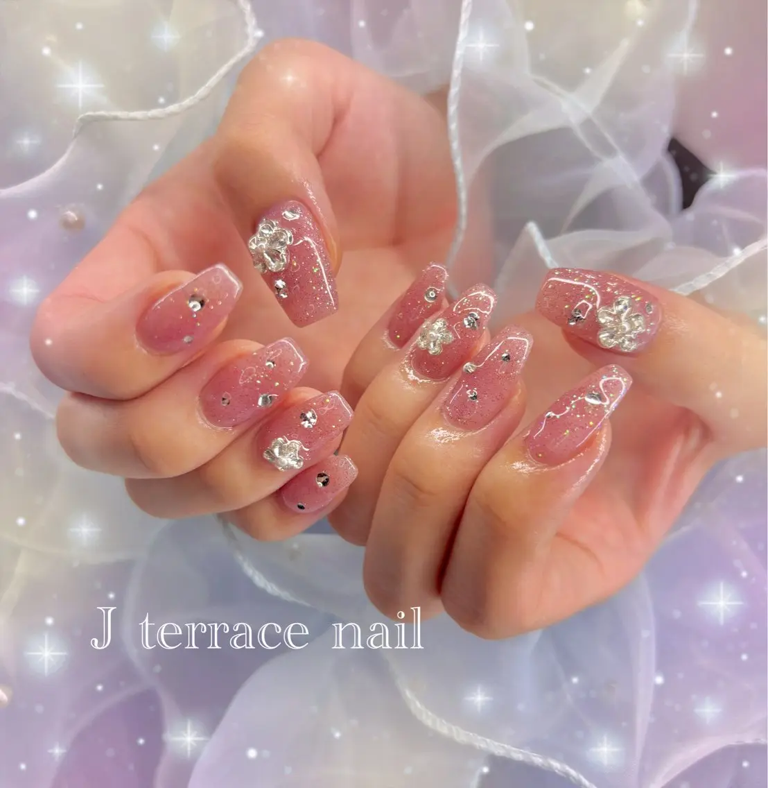 ネイル ハート 持ち込み リボン ストーンネイル J terrace Nailのネイルデザイン