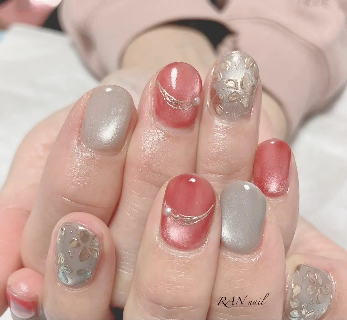 ネイル フラワーネイル 卒業式 マグネットネイル ミラーネイル 赤色 ハンドネイル フットネイル RAN nailのネイルデザイン
