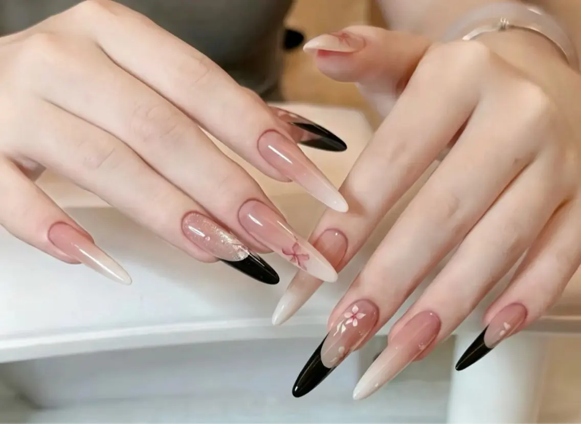 ネイル アートネイル ジェルネイル 韓国ネイル ニュアンスネイル シンプルネイル ハンドネイル ハンドケア Anna Melia Nailのネイルデザイン