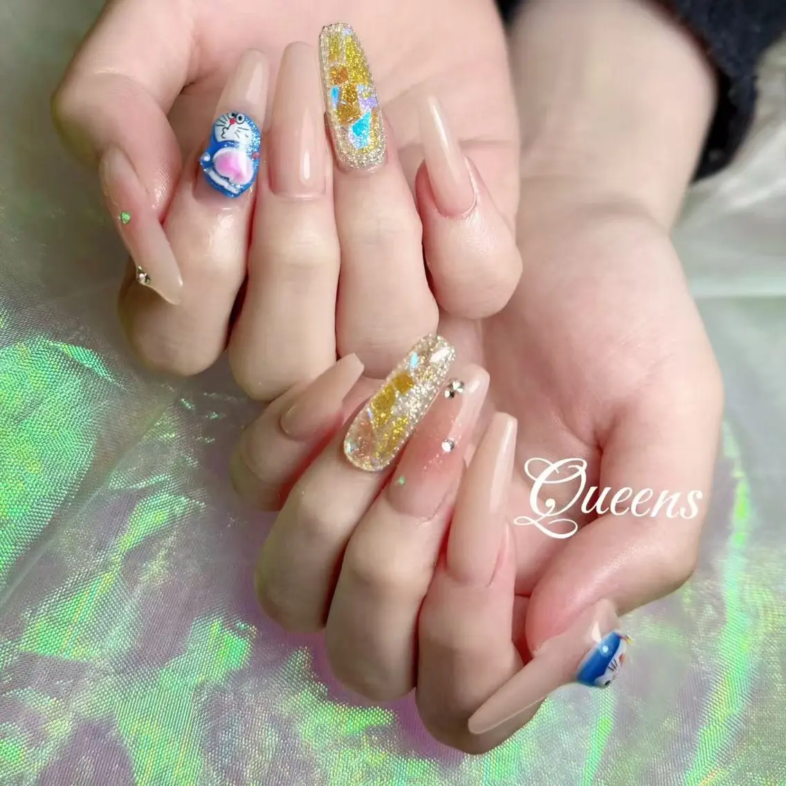 ネイル ハンドネイル Queens ひなのネイルデザイン