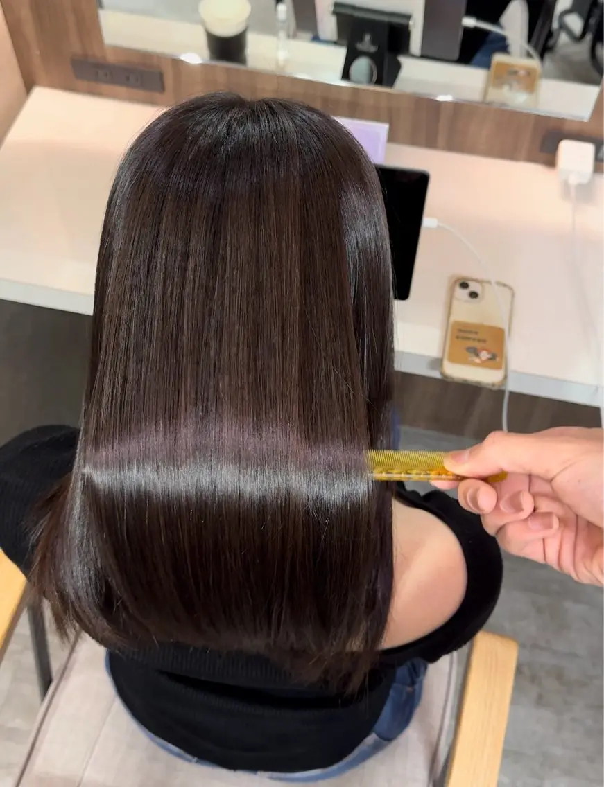 ロング カット 縮毛矯正 トリートメント 高級髪質改善/透明感 艶カラー　瀧本侑輝のヘアスタイル