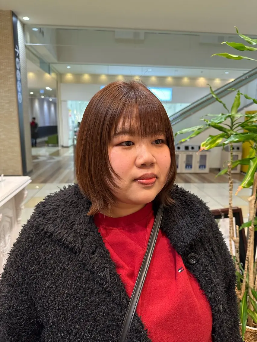 ミディアム カラー カット ヘアカラー トリートメント Loire SYURIのヘアスタイル