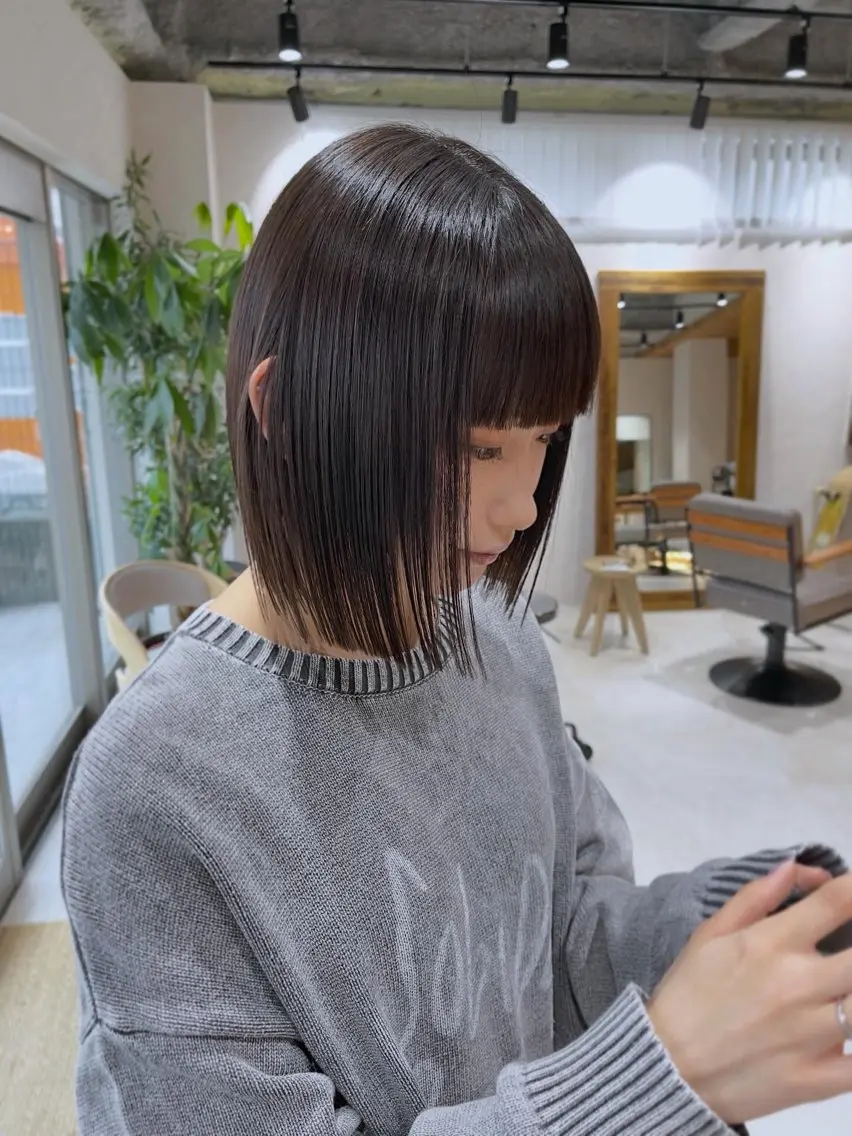 ミディアム ボブ カット ヘアカラー トリートメント 🩵ボブ/レイヤー /髪質改善🩵のヘアスタイル