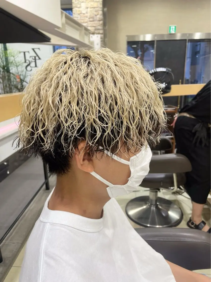 カラー パーマ メンズ カット パーマ レイヤーカット メンズカット坂本翔のヘアスタイル