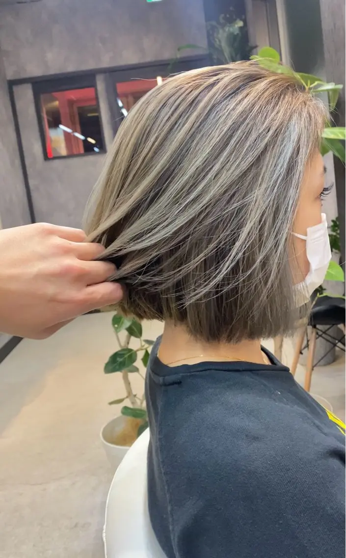 ミディアム カット ヘアカラー トリートメント en Siena エンシエナのヘアスタイル