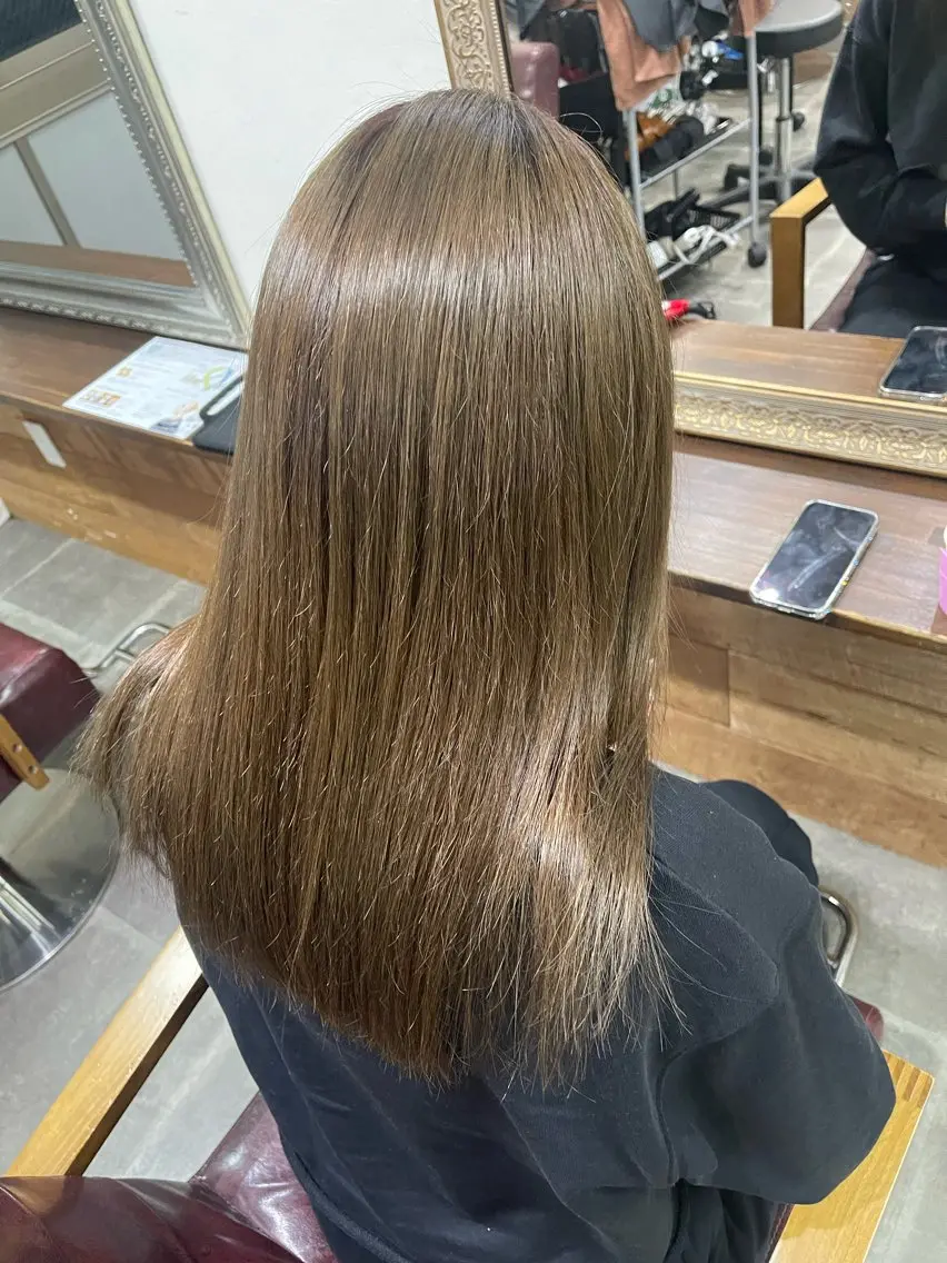 ロング カラー ベージュカラー ブリーチ ブリーチなしカラー オリーブベージュ 髪質改善 ヘアカラー トリートメント ダブルカラー/ 髪質改善💎安藤のヘアスタイル