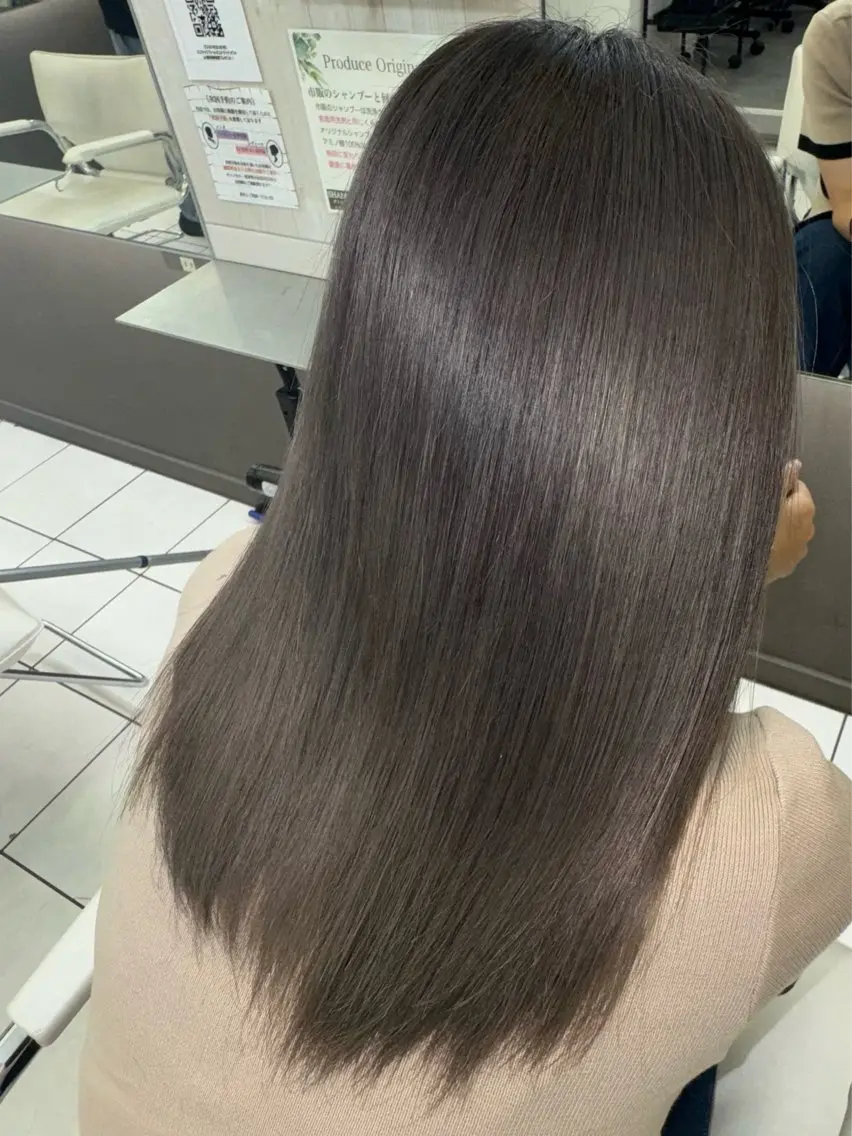 ミディアム ヘアカラー トリートメント 髪質改善カラー🎗️ 滝沢純のヘアスタイル