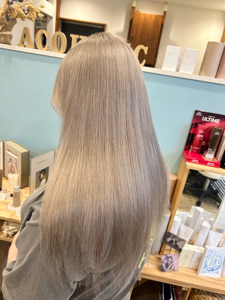ロング カラー ブリーチ ケアブリーチ グレージュ カット ヘアカラー トリートメント Maya🦋 ハイトーン特化のヘアスタイル