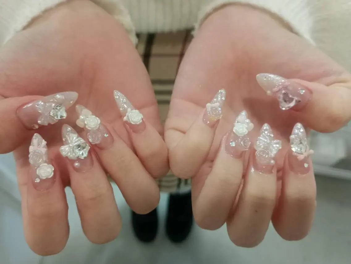 ネイル フレンチネイル ジェルネイル ガラスフレンチ 韓国ネイル マグネットネイル ハンドネイル ハンドケア The  Nail 新大久保店のネイルデザイン