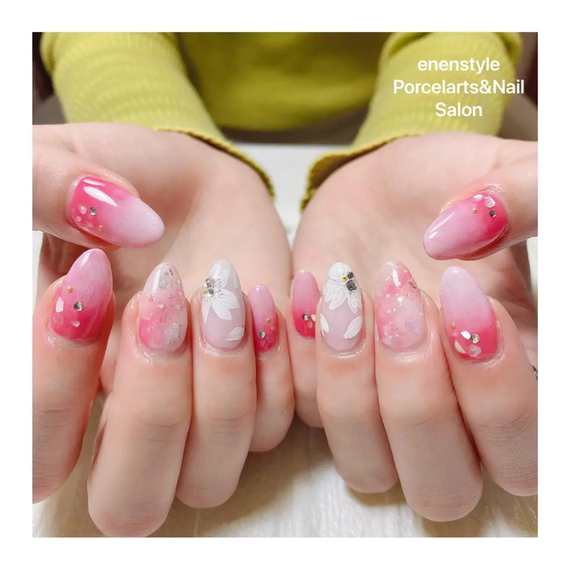 ミディアム ネイル ハンドネイル 🐾enen style 🐾のネイルデザイン