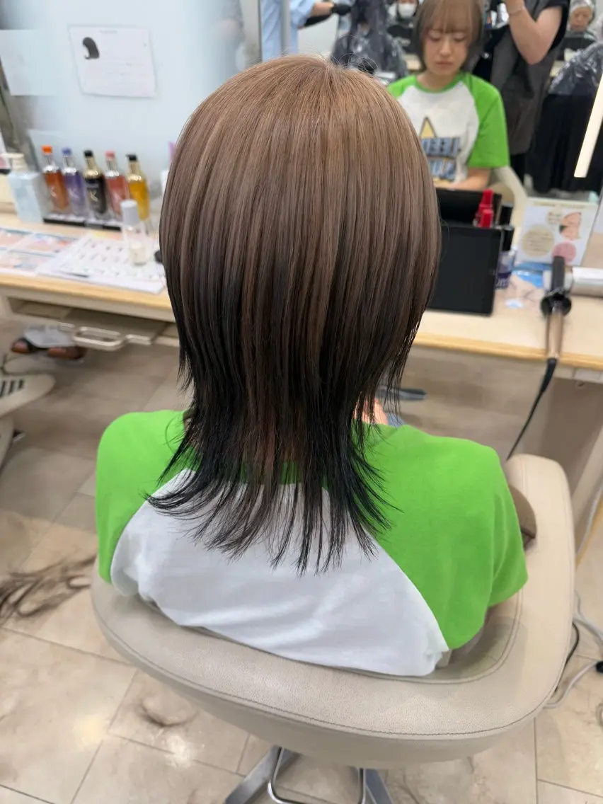 ミディアム ヘアカラー 岡田 和馬のヘアスタイル