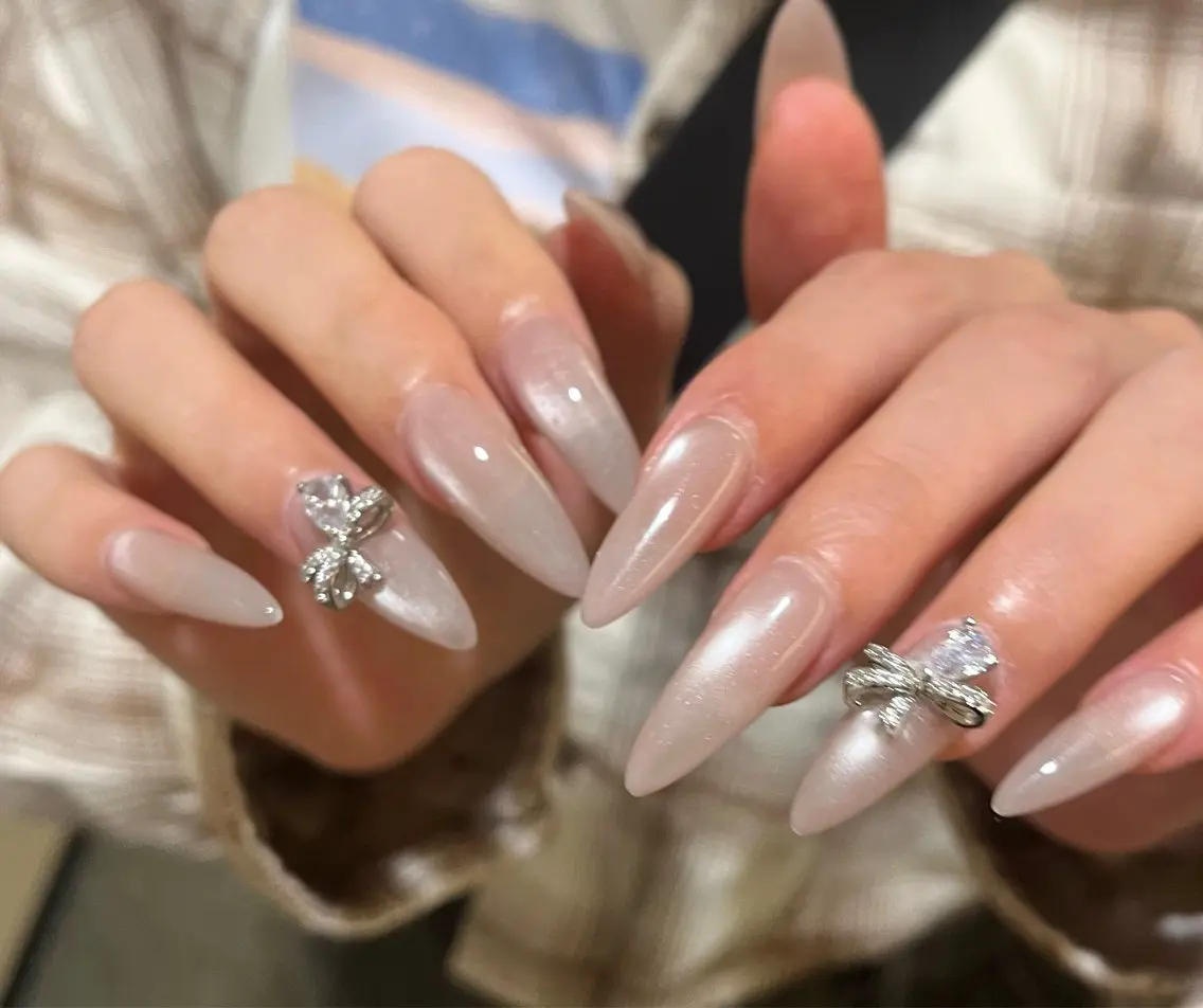 ネイル Glow Nail スカルプ専門店のネイルデザイン