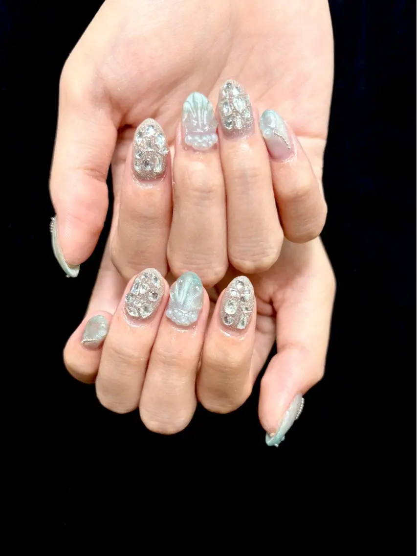 ネイル ハンドネイル ongles chicのネイルデザイン
