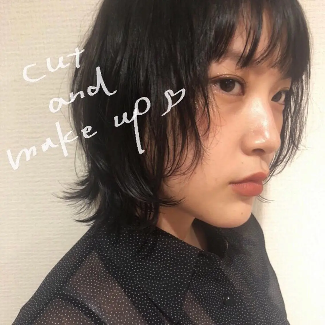 ミディアム カラー ヘアアレンジ 顔まわりレイヤー レイヤーカット 川上 智汐のヘアスタイル