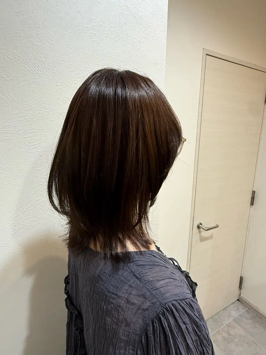 ミディアム レイヤーカット 鮫島 唯那のヘアスタイル