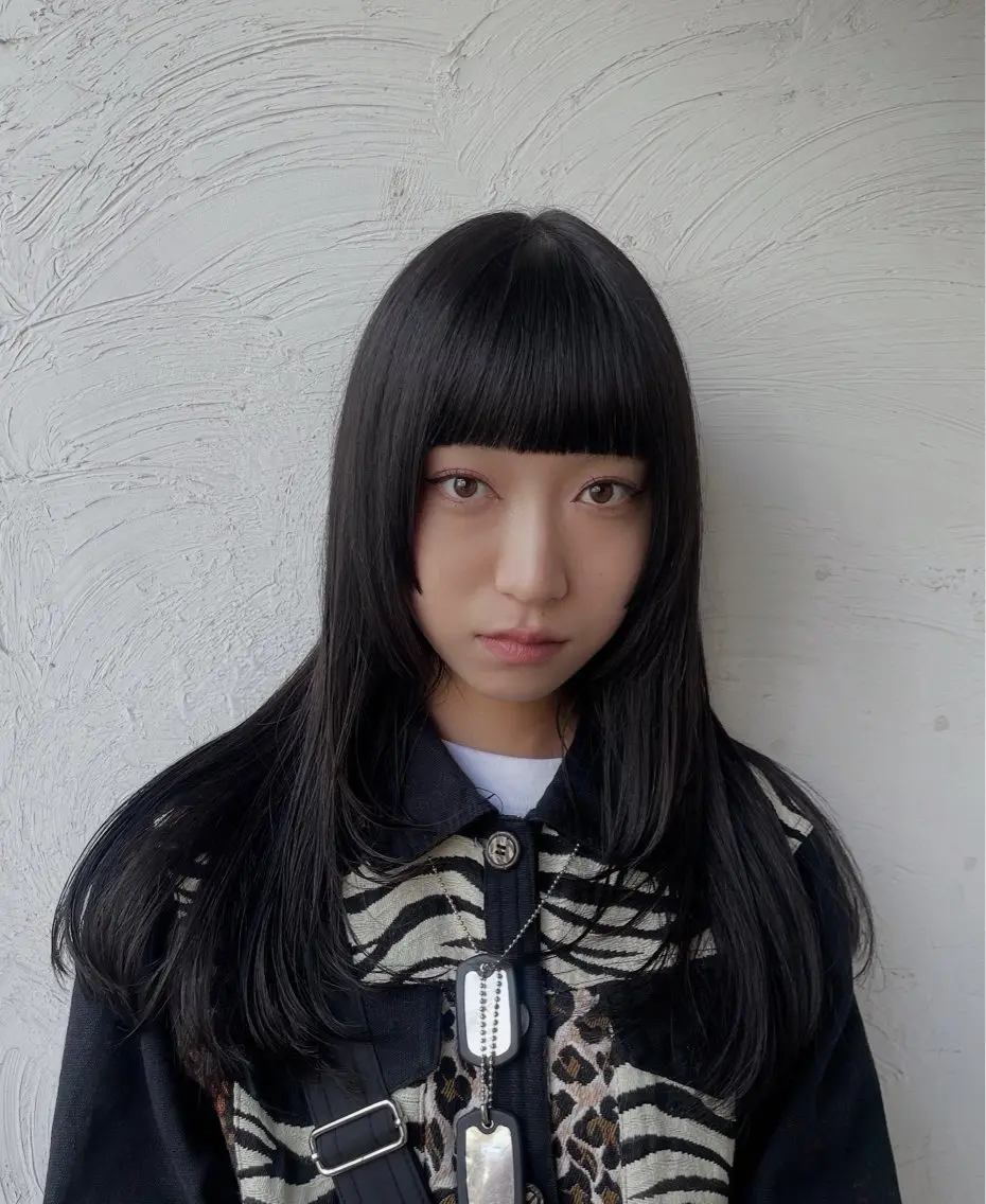 ミディアム カラー ベージュカラー 黒髪 ブリーチ 透明感カラー デザインカラー ブリーチ/レイヤー 💙ayame💙のヘアスタイル