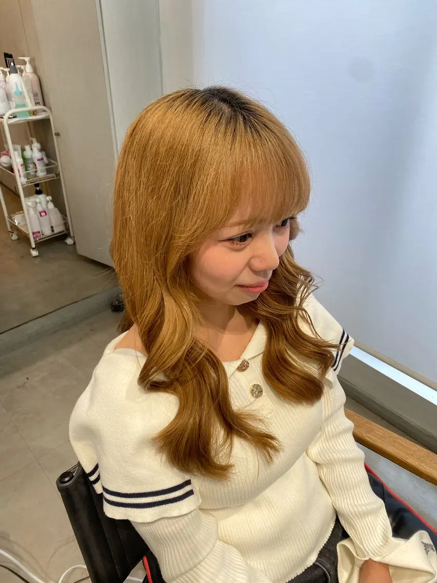 ロング APREKO 葵のヘアスタイル