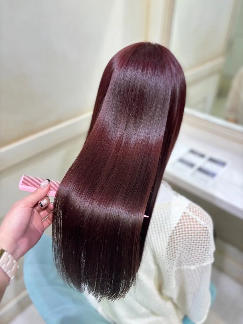【髪質改善】✨ミニモ限定✨ 縮毛矯正 + カット + 高濃度内部補修トリートメントの写真