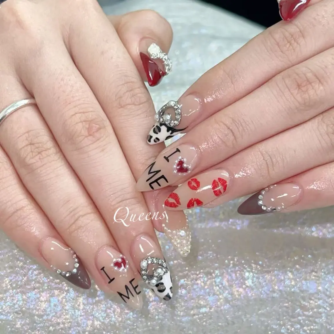 ネイル ハンドネイル Queen's ゆなのネイルデザイン