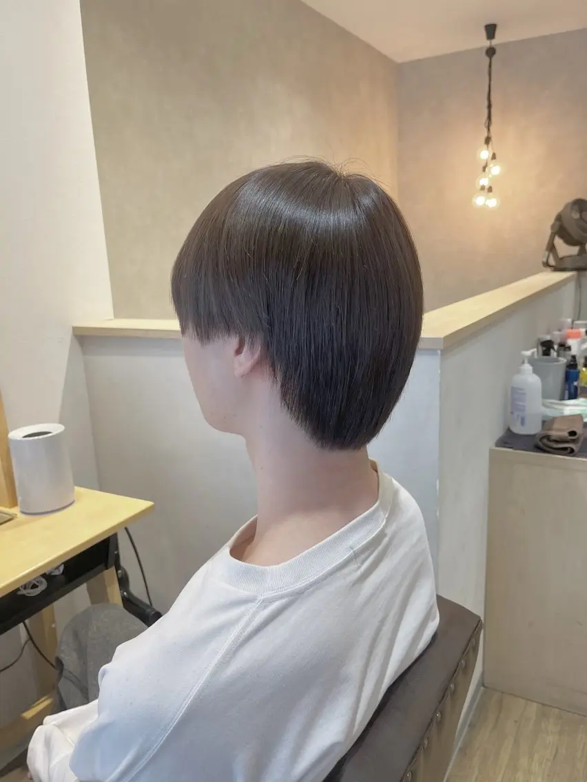 カラー メンズ アッシュ ☁️艶カラー☁️田邉 栞璃のヘアスタイル