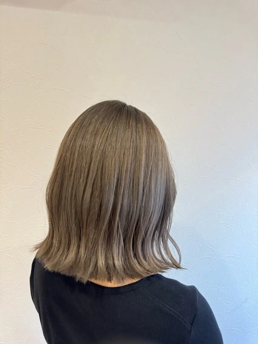 ミディアム カラー ヘアアレンジ カット ヘアカラー 佐々木 まゆかのヘアスタイル