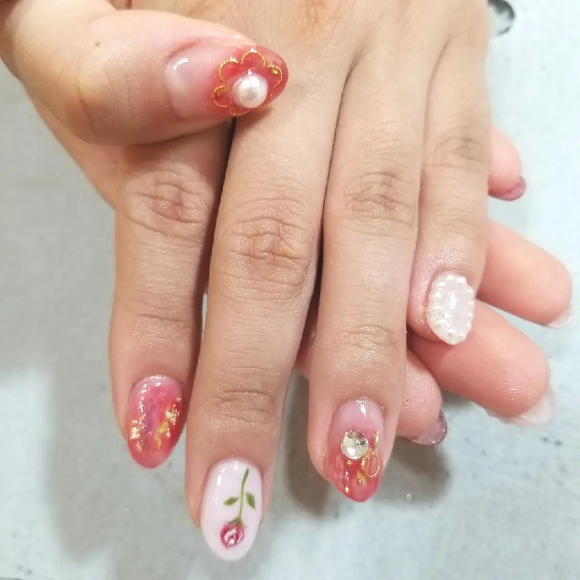 ネイル アートネイル nijiiro🌈 サトウのネイルデザイン