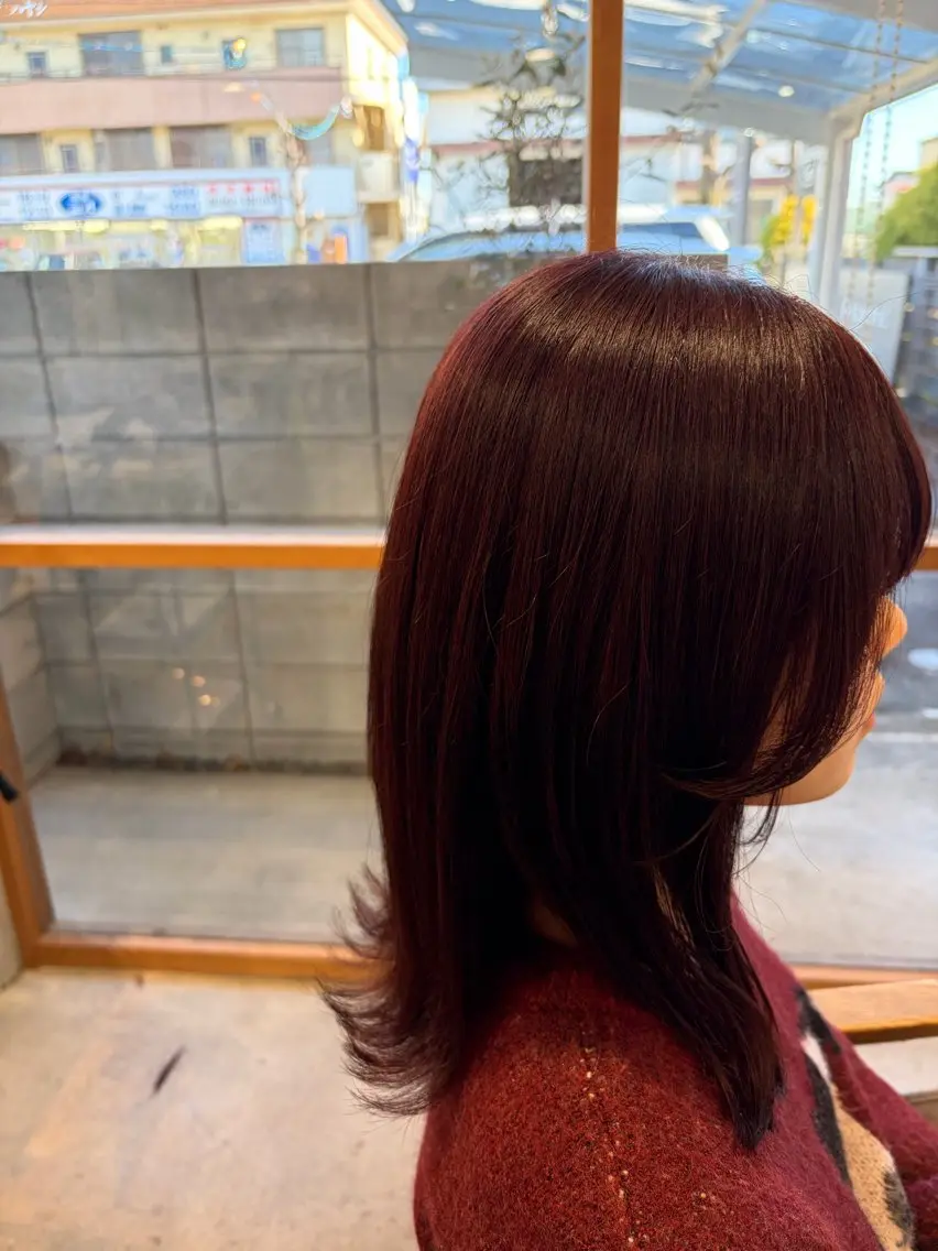 ロング カラー レッドカラー カット ヘアカラー トリートメント momoka オリーブ/ベージュのヘアスタイル