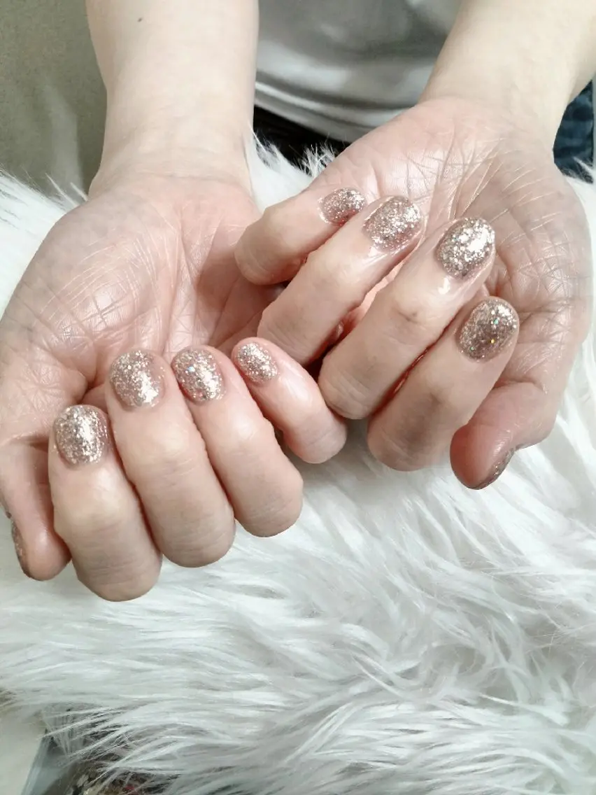 ネイル ジェルネイル ゴールド ラメ(グリッター) パラジェル ショートネイル ハンドネイル ハンドケア Beaubie nailサロンのネイルデザイン