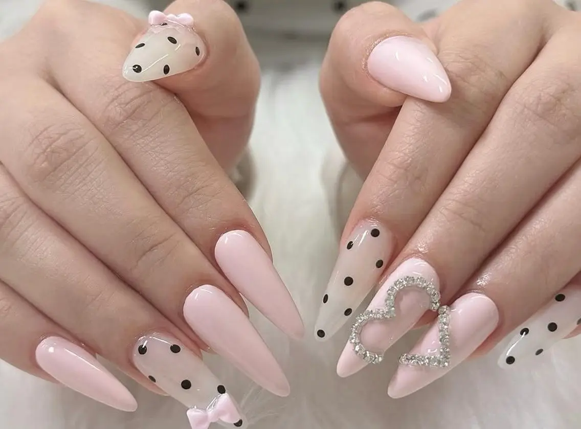 ネイル ハンドネイル Luna Nailsのネイルデザイン