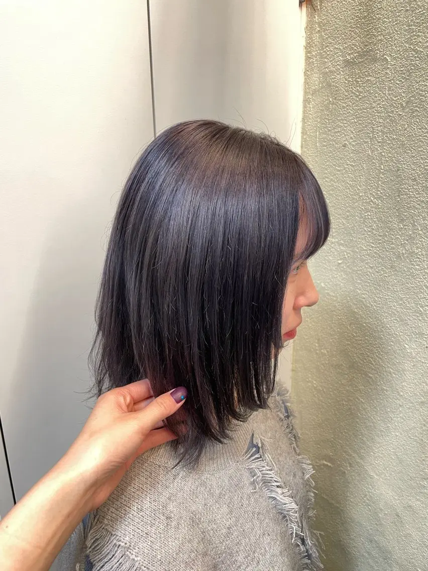 ミディアム ヘアカラー 大庭 萌瑚のヘアスタイル