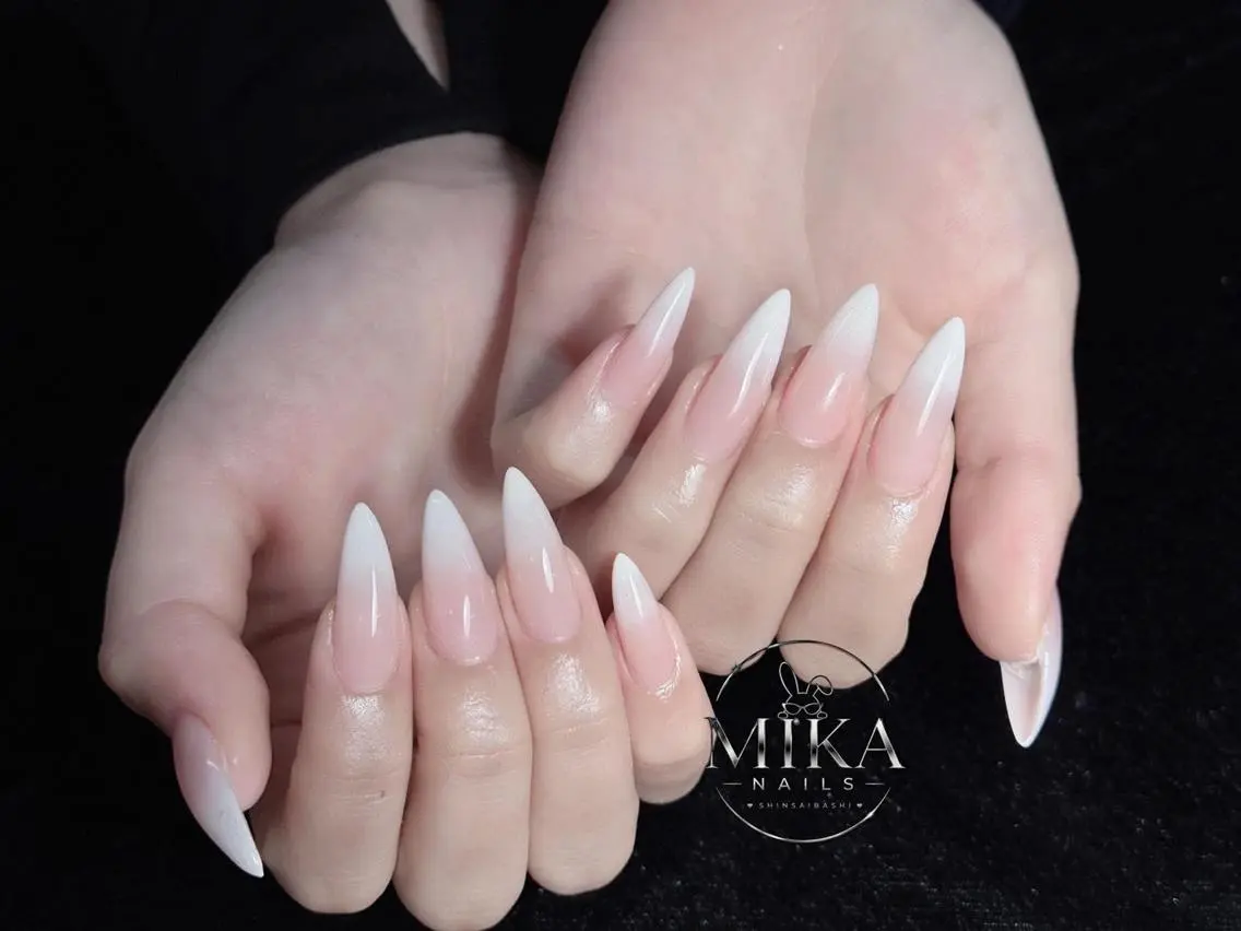 ネイル アートネイル チークネイル ドット フットネイル フレンチネイル ハンドネイル 🌷Luna Mika🌷のネイルデザイン