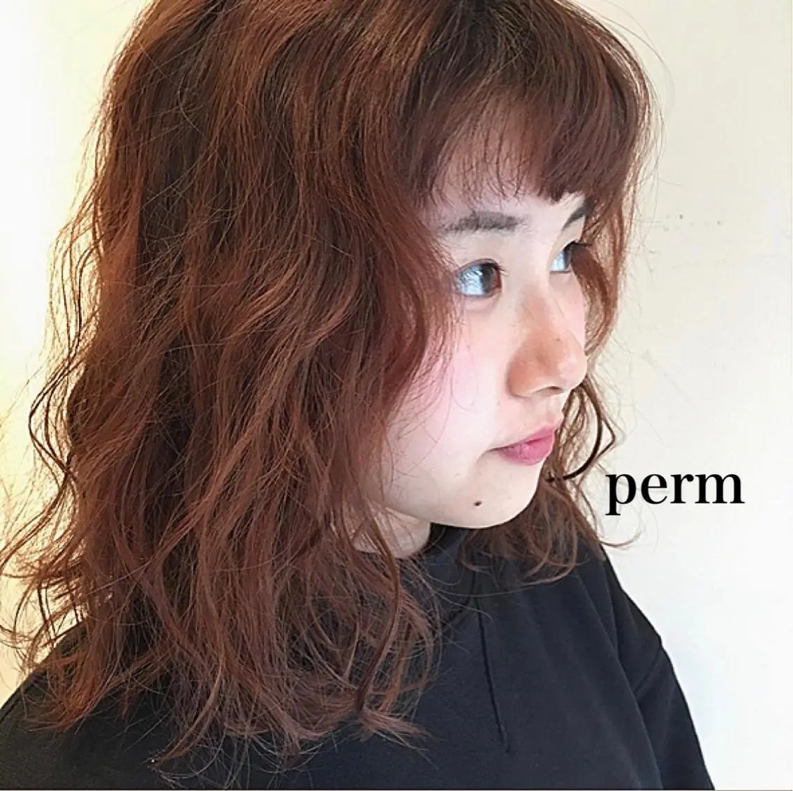 ミディアム パーマ 透明感カラー👑 井上美乃里のヘアスタイル