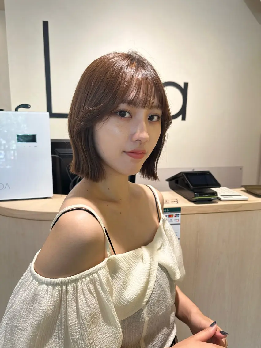 ショート 切りっぱなしボブ ボブ くびれヘア 韓国風ヘア raika .のヘアスタイル