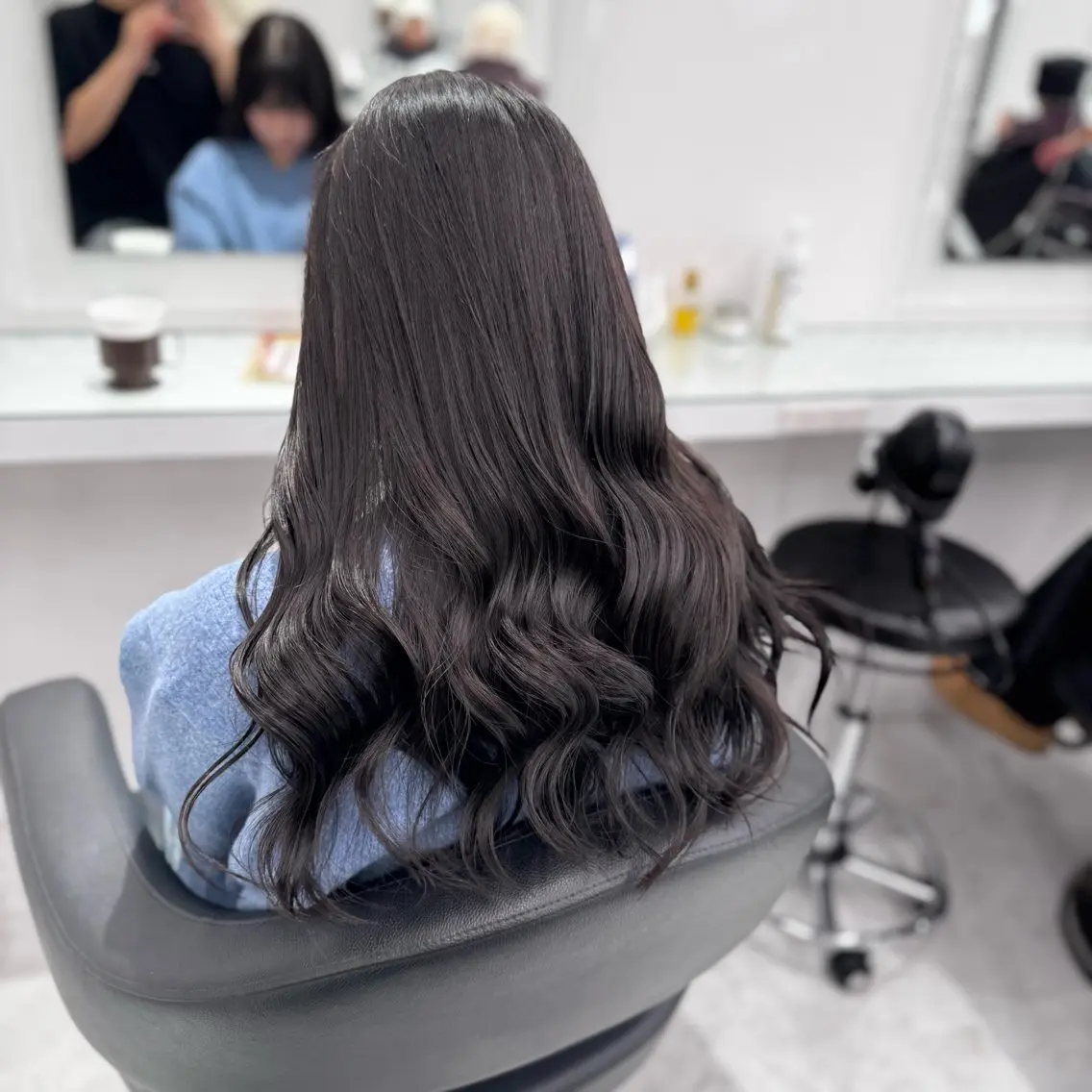 カラー 透け上品ハイトーン 職人ゆうと🤍のヘアスタイル