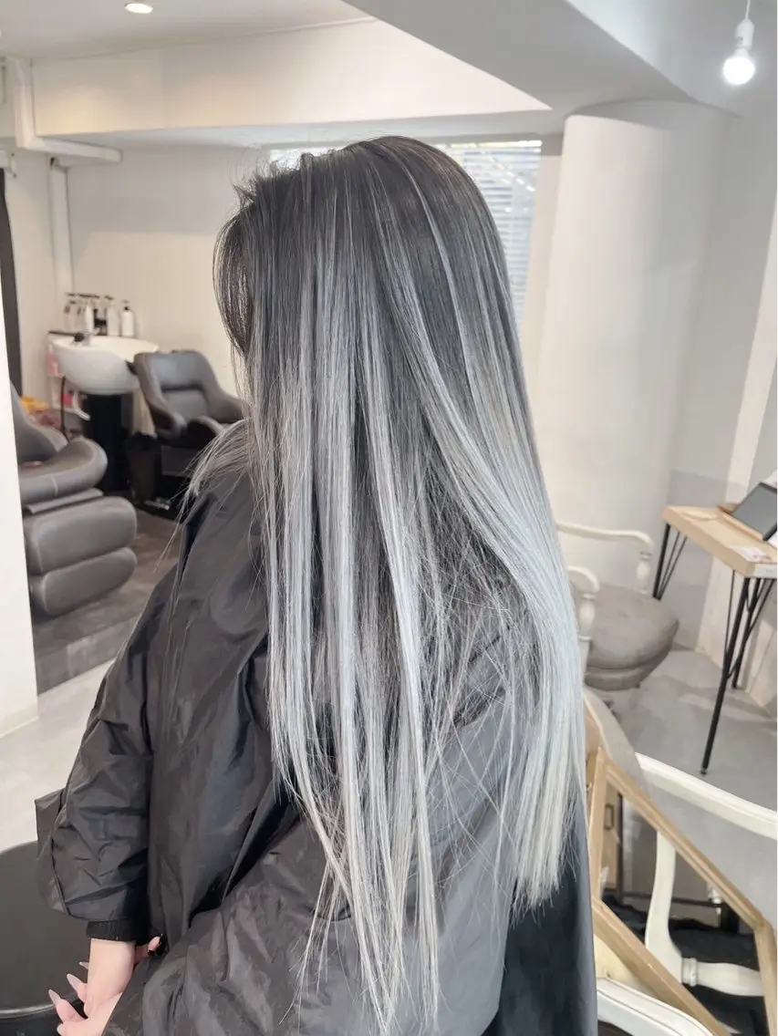 ロング カラー バレイヤージュ グレージュ レイヤーカット 指名数No.1 /NAOYAのヘアスタイル