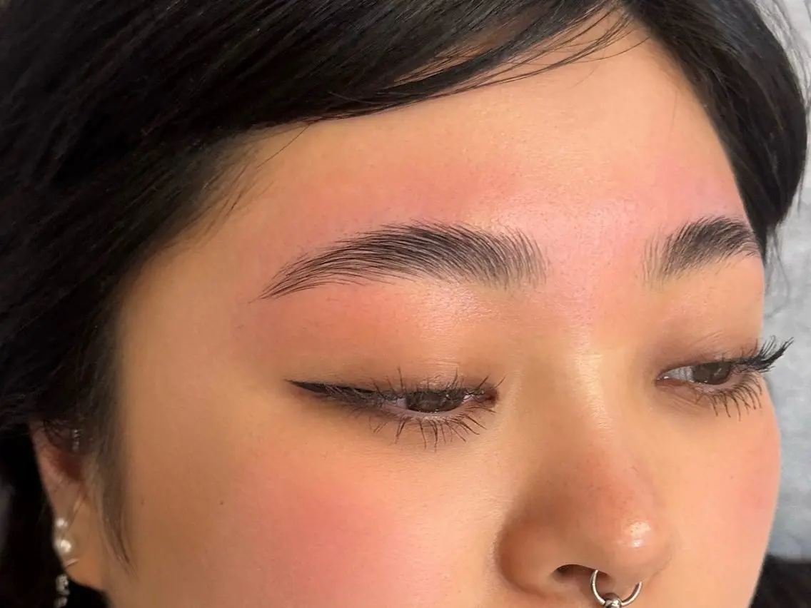アイブロウ Gigi eye rashの眉毛・アイブロウイメージ
