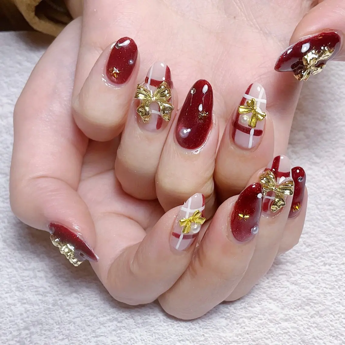 ネイル ハンドネイル 🍭Yun nail hyejin🌸のネイルデザイン