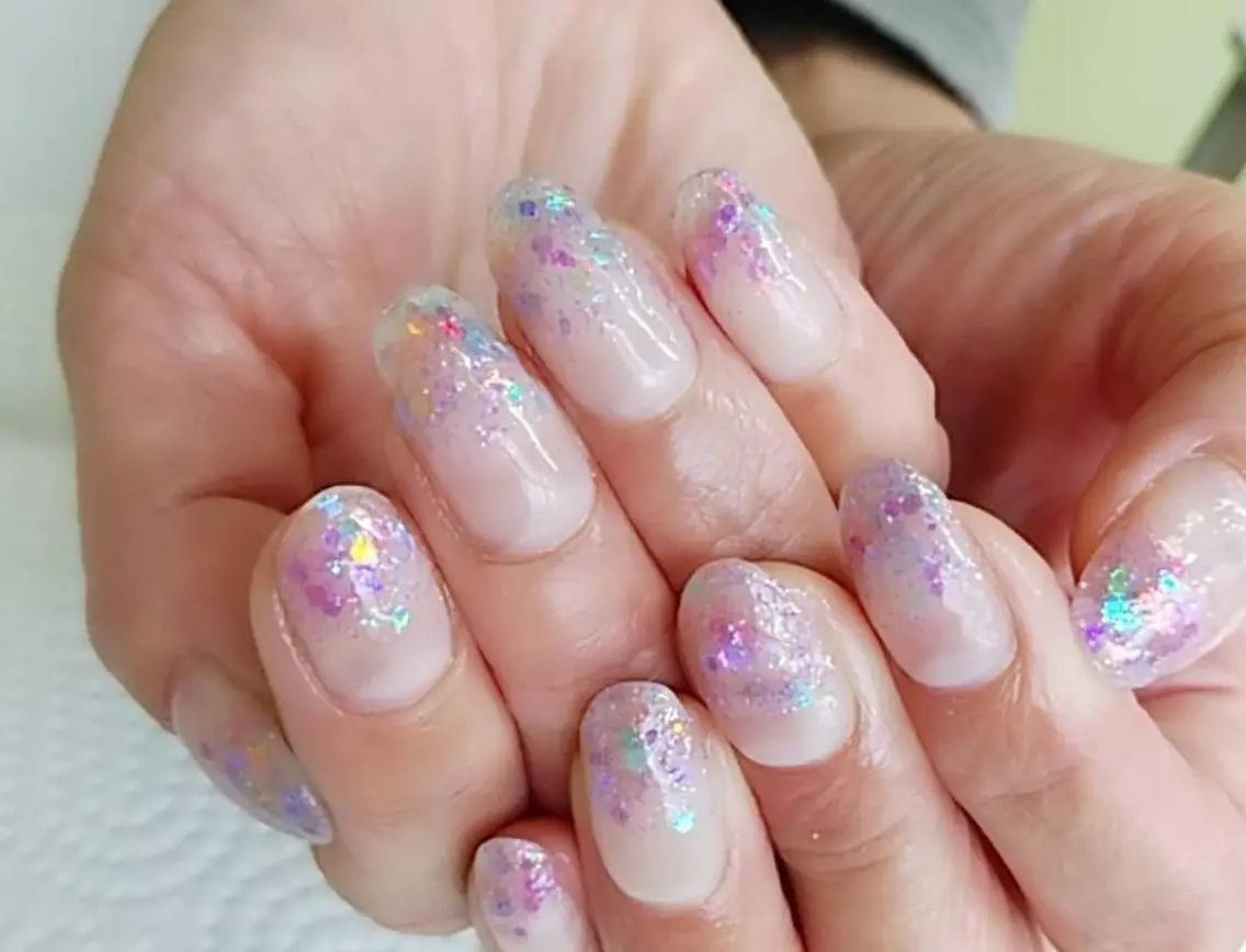 ネイル グラデーション ラメ(グリッター) ラメグラデーション プライベートサロン Rosy Lilyのネイルデザイン