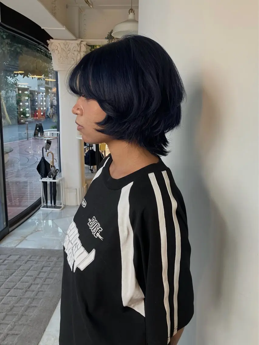 ショート Hanaka🪷 ニュアンス×レイヤーのヘアスタイル