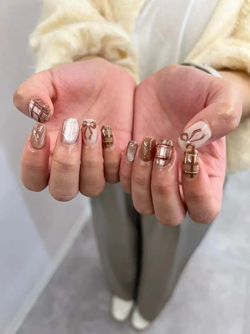 ネイル ブラウン ジェルネイル 韓国ネイル マグネットネイル ニュアンスネイル ハンドネイル ハンドケア Bana_ Nailのネイルデザイン